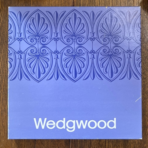 Wedgewood Jasperware 1969 Christmas Plate - Picture 6 of 6